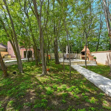Villa Green Oasis *